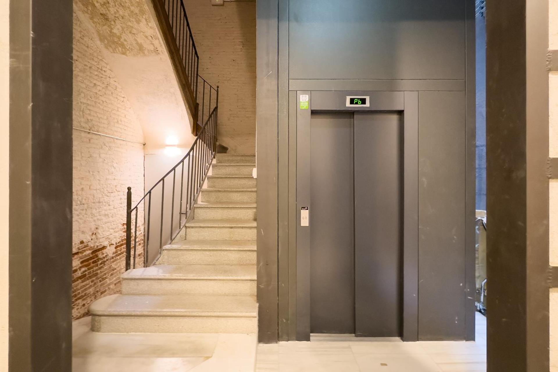 Urban Design Apartments & Studios バルセロナ エクステリア 写真